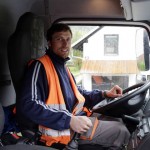 Vabilo na ogled igrano dokumentarnega filma Plastik fantastik